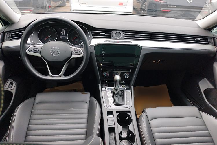 Used Volkswagen Magotan 2020 280TSI DSG Comfort Edition Center Console