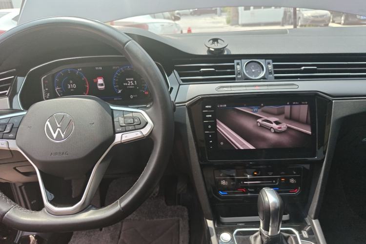 Used Volkswagen Magotan 2020 330TSI DSG Luxury Edition Center Console