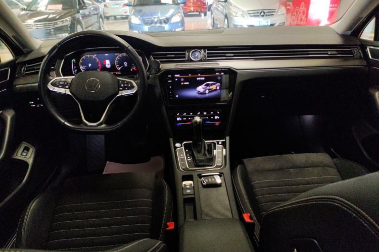 Used Volkswagen Magotan 2020 330TSI DSG Luxury Edition Center Console