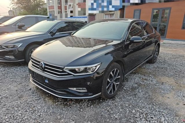Ojetý Volkswagen Magotan 2020 330TSI DSG Leading Model