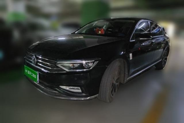 Ojetý Volkswagen Magotan 2020 330TSI DSG Leading Model