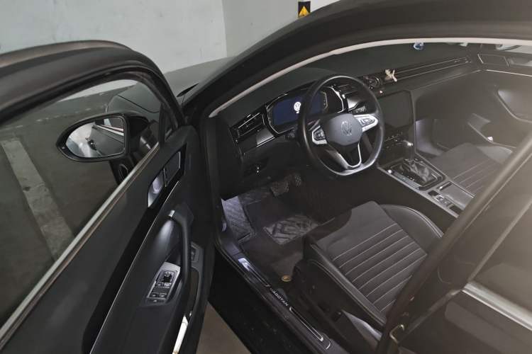 Used Volkswagen Magotan 2020 330TSI DSG Luxury Edition Driver Seat