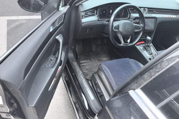 Used Volkswagen Magotan 2020 330TSI DSG Luxury Edition Driver Seat