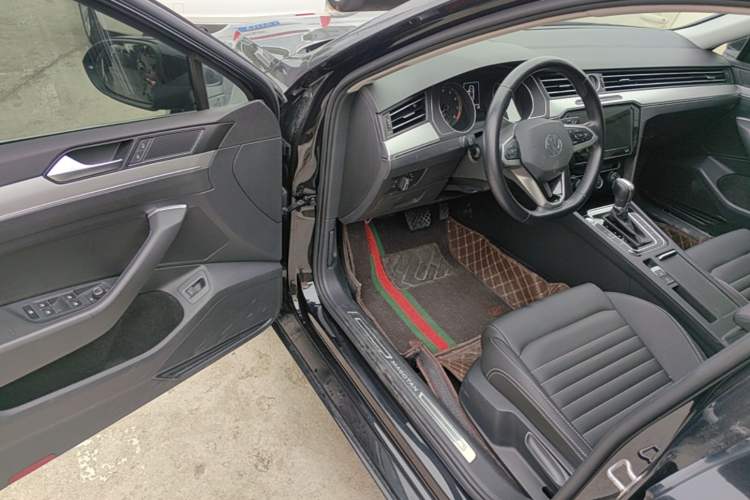 Used Volkswagen Magotan 2020 280TSI DSG Comfort Edition Driver Seat