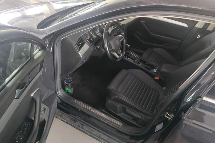 Used Volkswagen Magotan 2020 280TSI DSG Comfort Edition Driver Seat
