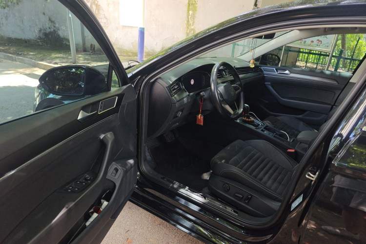 Used Volkswagen Magotan 2020 330TSI DSG Luxury Edition Driver Seat