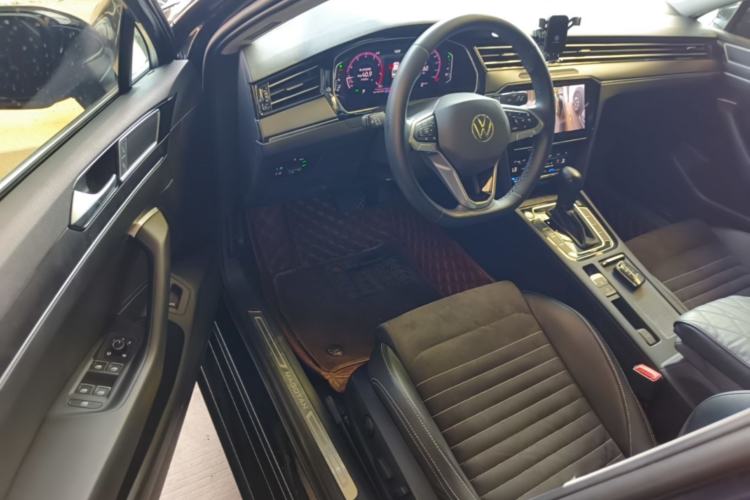 Used Volkswagen Magotan 2020 380TSI DSG Luxury Version Driver Seat