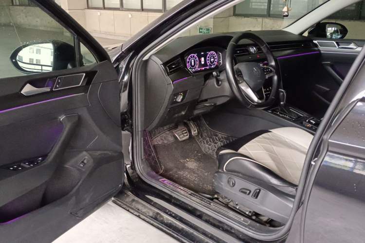 Used Volkswagen Magotan 2020 330TSI DSG Luxury Edition Driver Seat