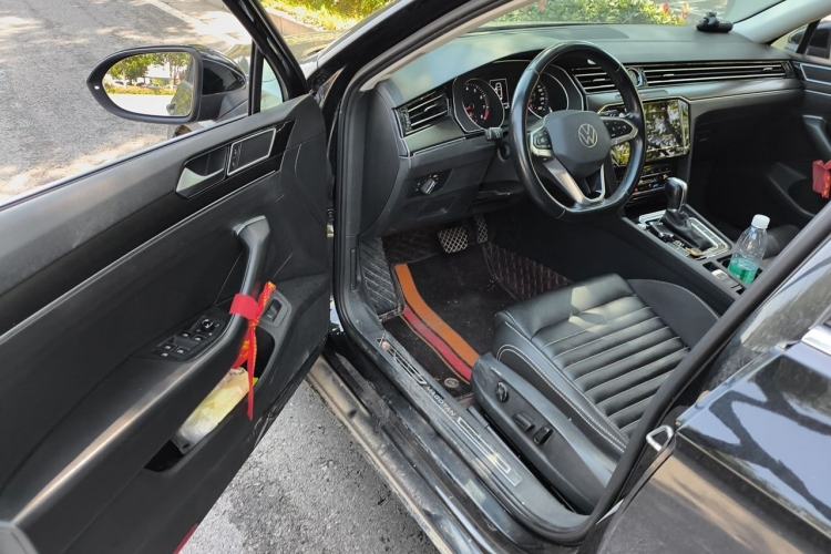 Used Volkswagen Magotan 2020 330TSI DSG Leading Model Driver Seat