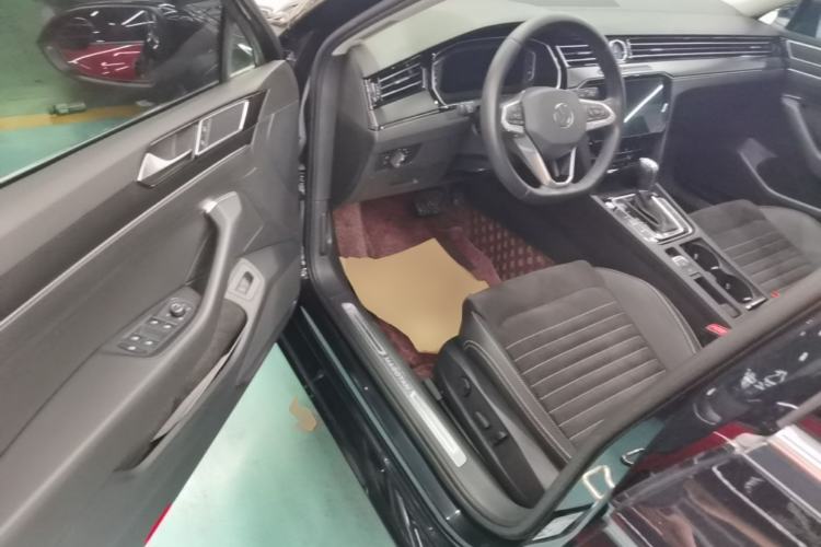 Used Volkswagen Magotan 2020 330TSI DSG Luxury Edition Driver Seat