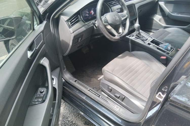 Used Volkswagen Magotan 2020 330TSI DSG Luxury Edition Driver Seat