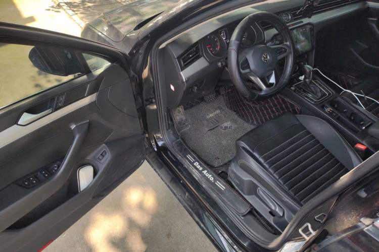 Used Volkswagen Magotan 2020 280TSI DSG Comfort Edition Driver Seat
