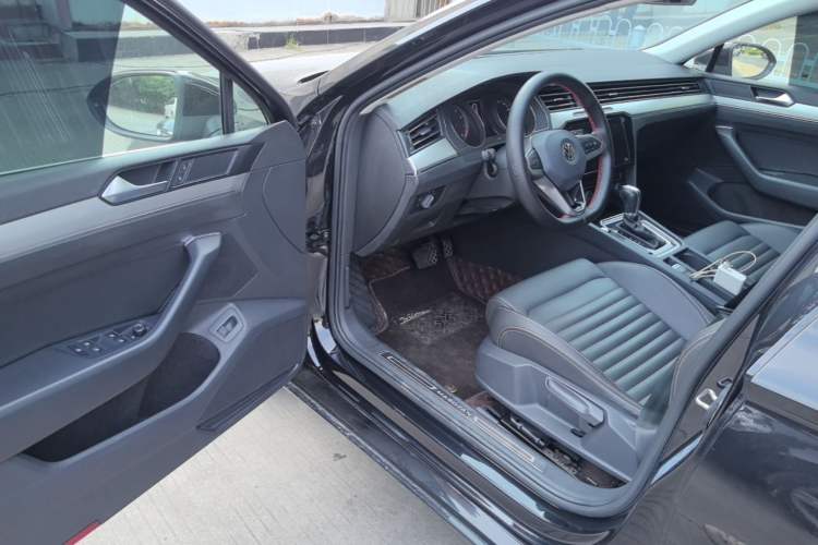Used Volkswagen Magotan 2020 280TSI DSG Comfort Edition Driver Seat
