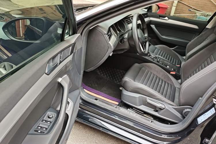 Used Volkswagen Magotan 2020 280TSI DSG Comfort Edition Driver Seat