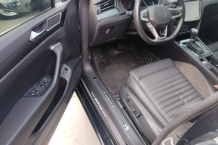 Used Volkswagen Magotan 2020 330TSI DSG Leading Model Driver Seat