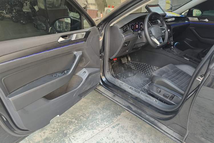 Used Volkswagen Magotan 2020 330TSI DSG Luxury Edition Driver Seat