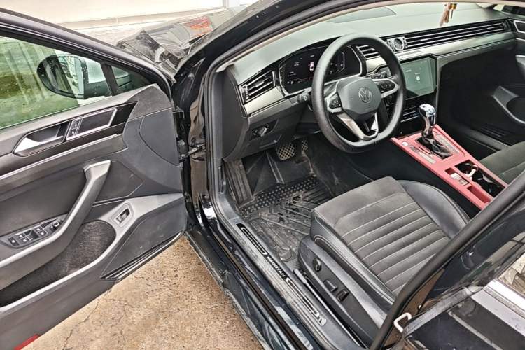 Used Volkswagen Magotan 2020 330TSI DSG Luxury Edition Driver Seat