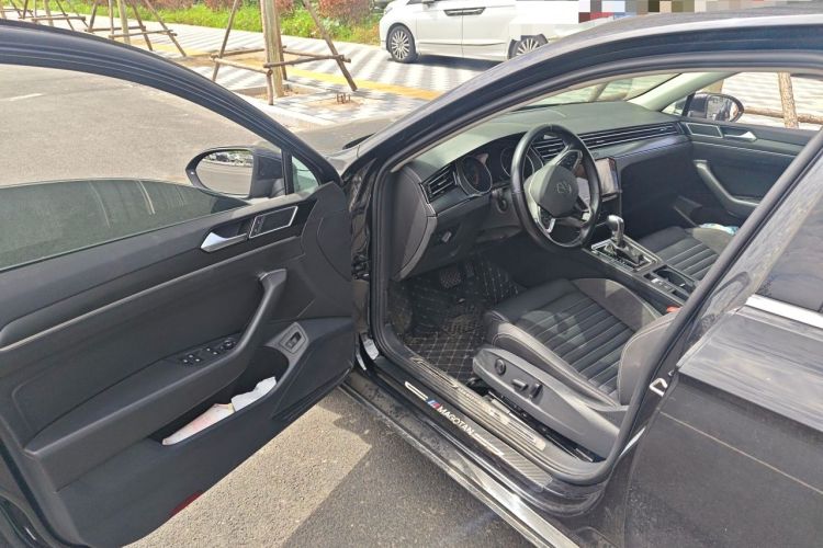 Used Volkswagen Magotan 2020 330TSI DSG Leading Model Driver Seat