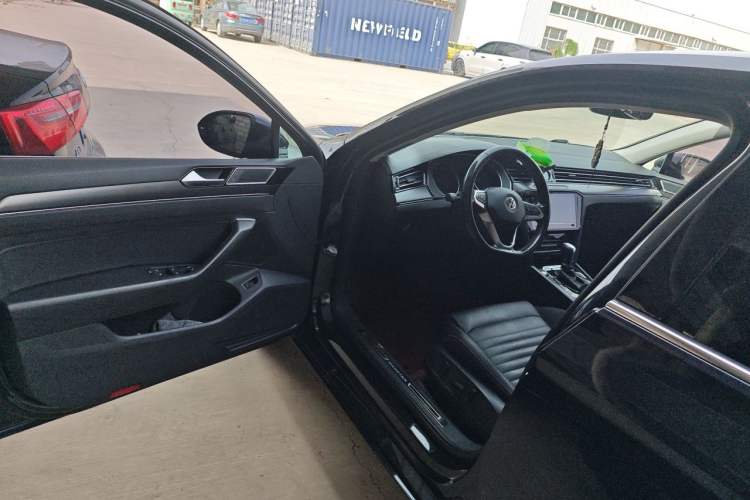 Used Volkswagen Magotan 2020 330TSI DSG Leading Model Driver Seat