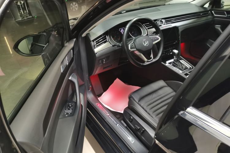 Used Volkswagen Magotan 2020 330TSI DSG Leading Model Driver Seat