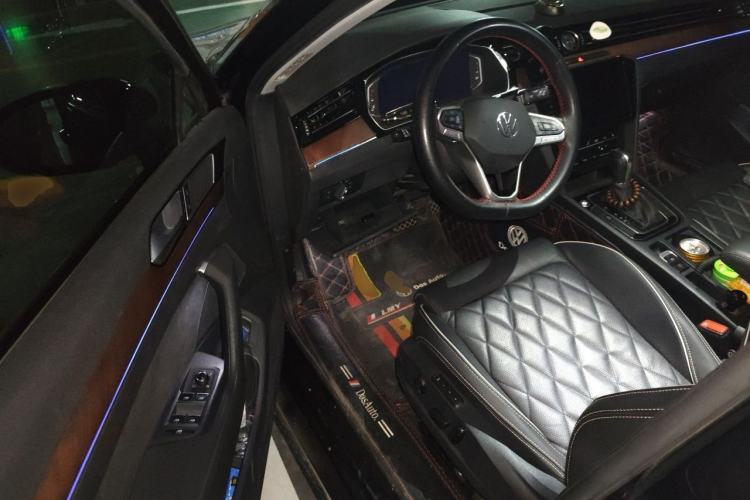 Used Volkswagen Magotan 2020 330TSI DSG Luxury Edition Driver Seat