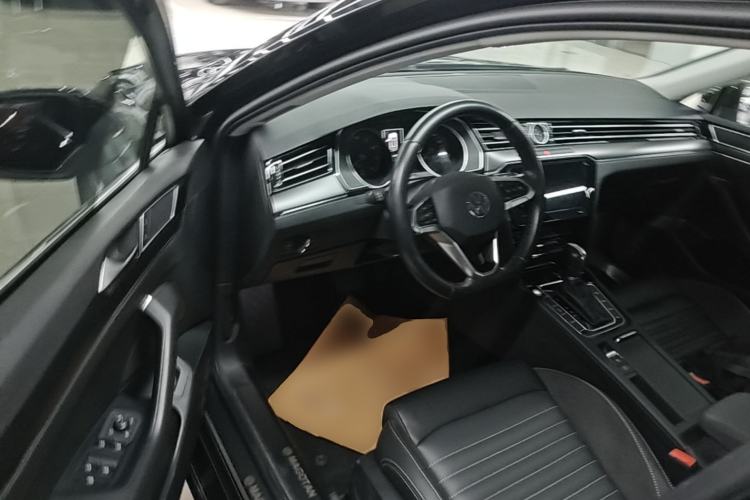 Used Volkswagen Magotan 2020 330TSI DSG Leading Model Driver Seat