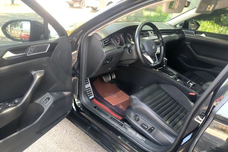 Used Volkswagen Magotan 2020 330TSI DSG Leading Model Driver Seat
