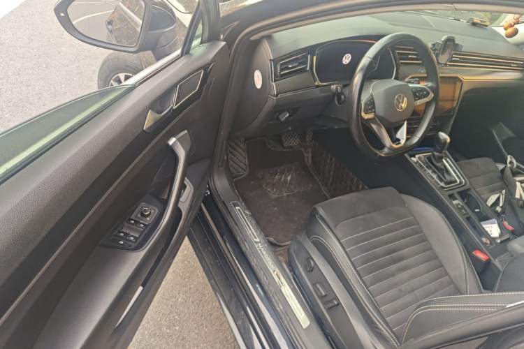 Used Volkswagen Magotan 2020 330TSI DSG Luxury Edition Driver Seat