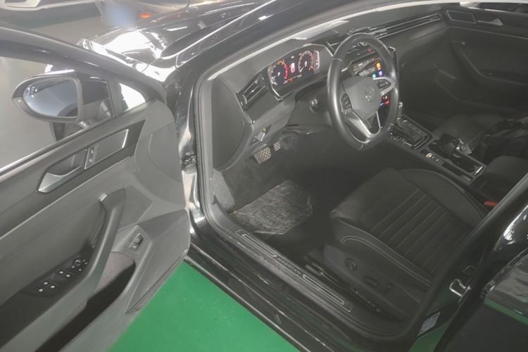 Used Volkswagen Magotan 2020 330TSI DSG Luxury Edition Driver Seat