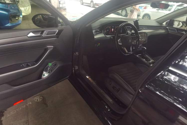 Used Volkswagen Magotan 2020 330TSI DSG Luxury Edition Driver Seat
