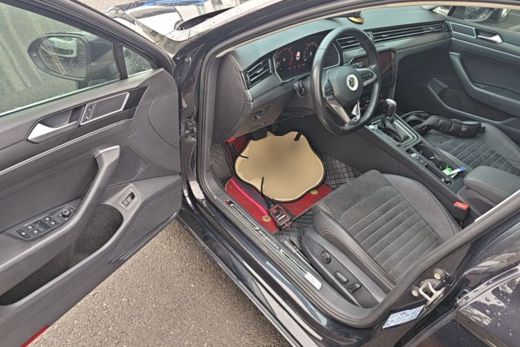 Used Volkswagen Magotan 2020 330TSI DSG Luxury Edition Driver Seat