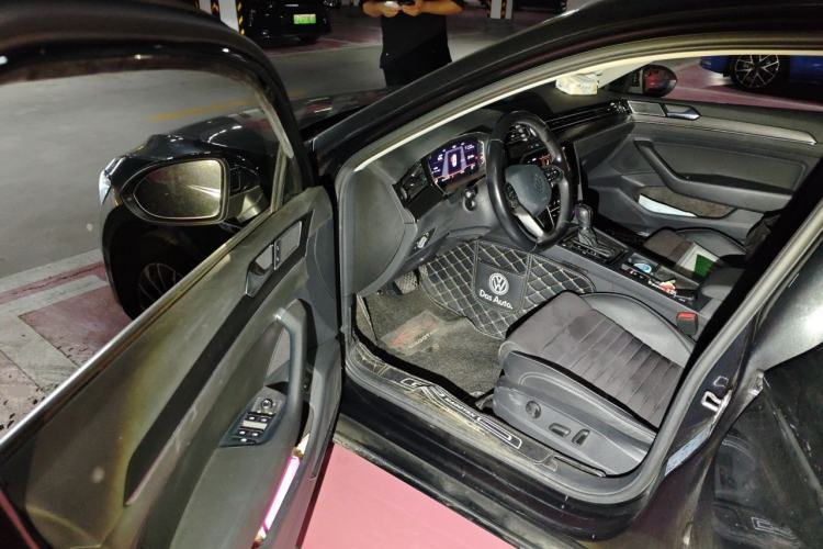 Used Volkswagen Magotan 2020 380TSI DSG Luxury Version Driver Seat