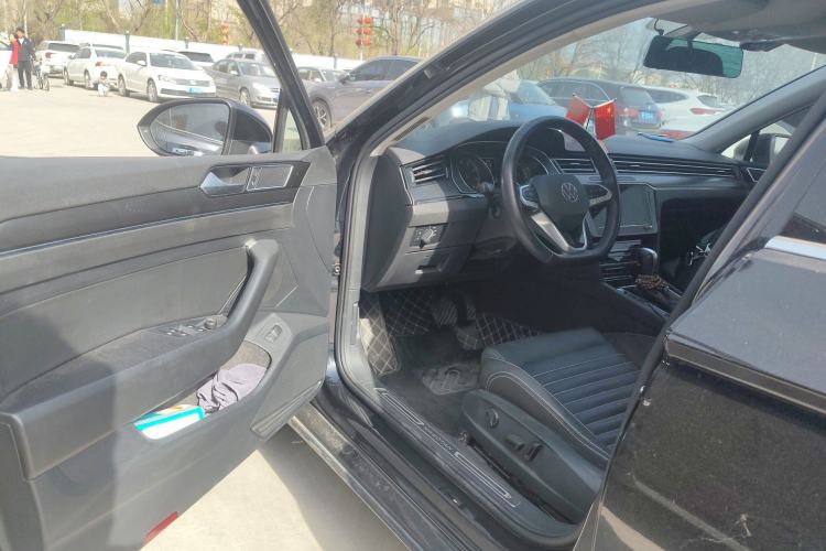 Used Volkswagen Magotan 2020 330TSI DSG Leading Model Driver Seat