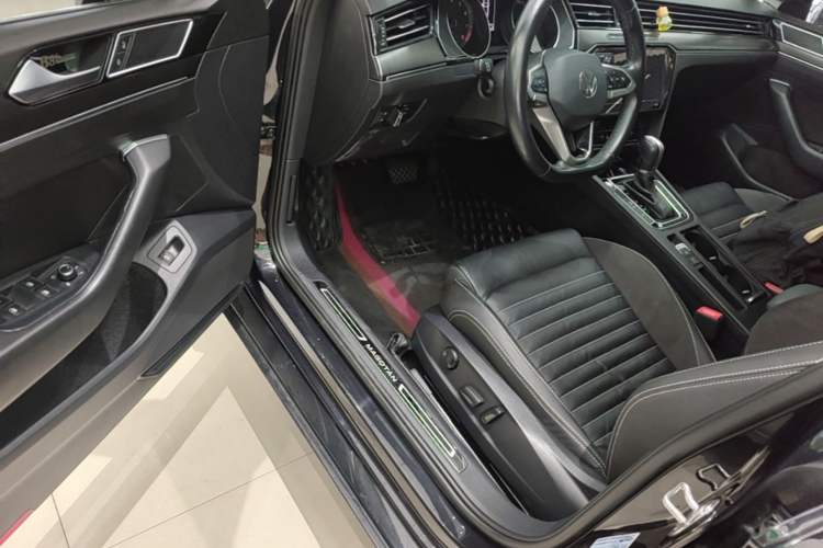 Used Volkswagen Magotan 2020 330TSI DSG Leading Model Driver Seat