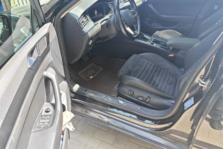 Used Volkswagen Magotan 2020 330TSI DSG Luxury Edition Driver Seat