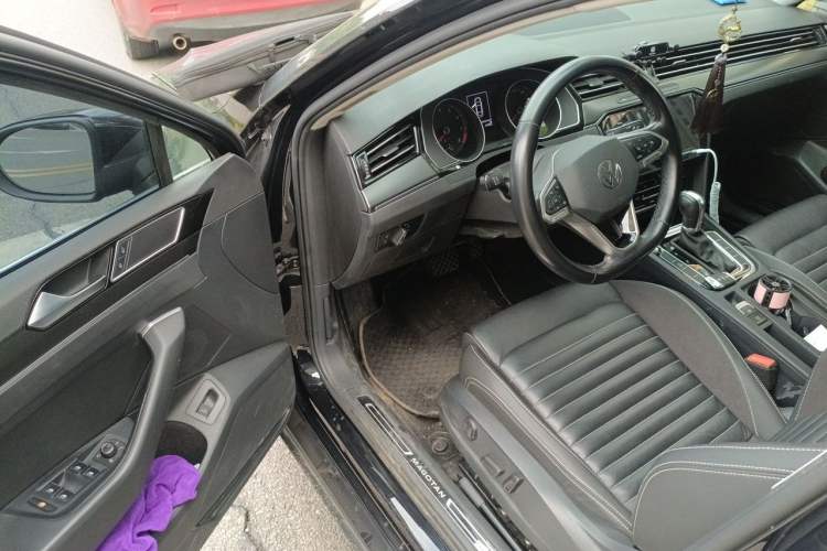 Used Volkswagen Magotan 2020 330TSI DSG Leading Model Driver Seat