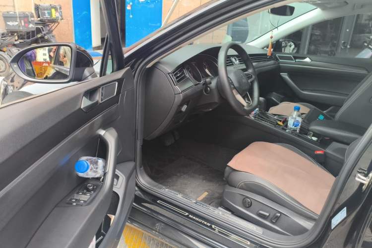 Used Volkswagen Magotan 2020 330TSI DSG Leading Model Driver Seat