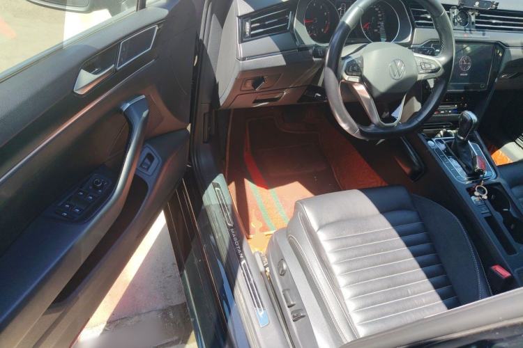 Used Volkswagen Magotan 2020 330TSI DSG Luxury Edition Driver Seat
