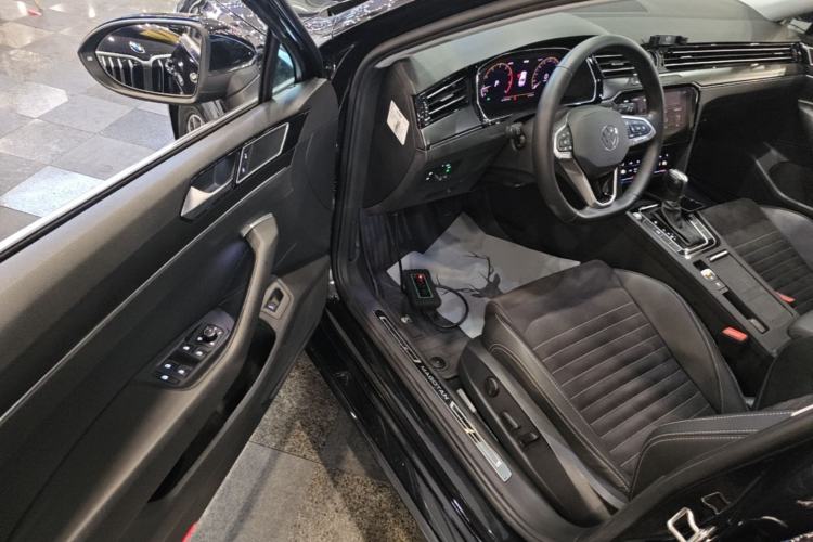 Used Volkswagen Magotan 2020 330TSI DSG Luxury Edition Driver Seat
