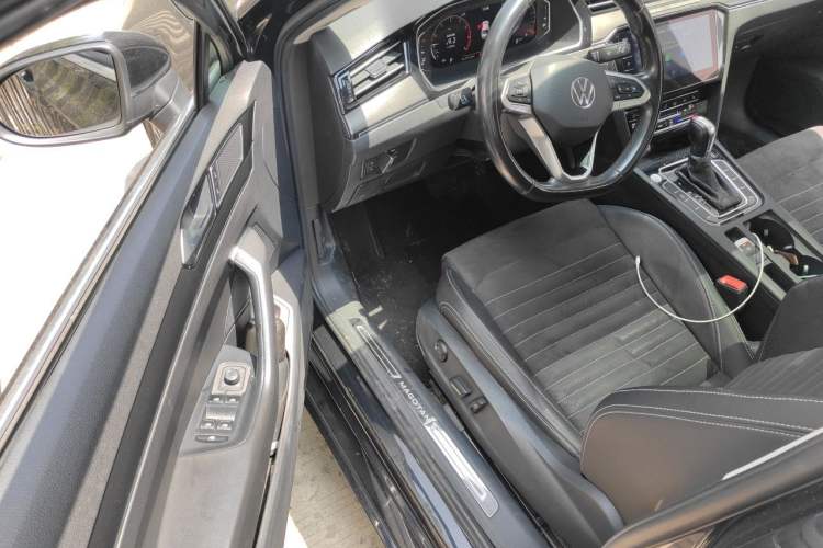 Used Volkswagen Magotan 2020 330TSI DSG Luxury Edition Driver Seat