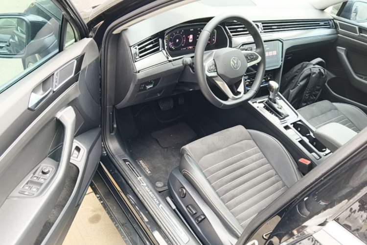 Used Volkswagen Magotan 2020 330TSI DSG Luxury Edition Driver Seat
