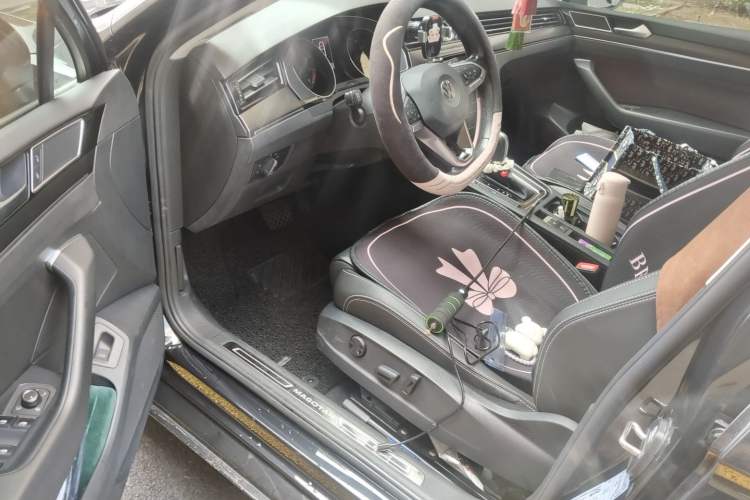 Used Volkswagen Magotan 2020 330TSI DSG Leading Model Driver Seat