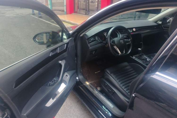 Used Volkswagen Magotan 2020 330TSI DSG Leading Model Driver Seat