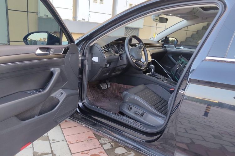 Used Volkswagen Magotan 2020 330TSI DSG Leading Model Driver Seat