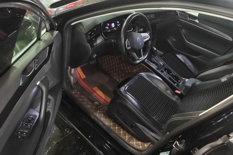 Used Volkswagen Magotan 2020 330TSI DSG Luxury Edition Driver Seat