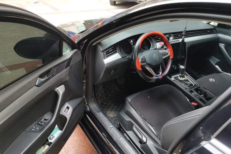 Used Volkswagen Magotan 2020 280TSI DSG Comfort Edition Driver Seat