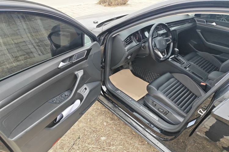 Used Volkswagen Magotan 2020 330TSI DSG Leading Model Driver Seat