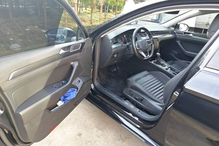 Used Volkswagen Magotan 2020 330TSI DSG Leading Model Driver Seat