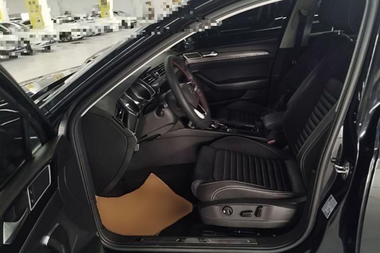Used Volkswagen Magotan 2020 330TSI DSG Leading Model Driver Seat