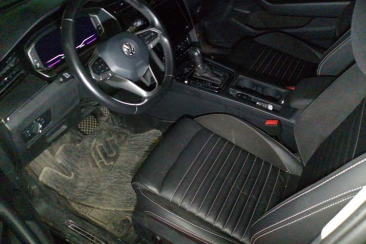 Used Volkswagen Magotan 2020 330TSI DSG Leading Model Driver Seat